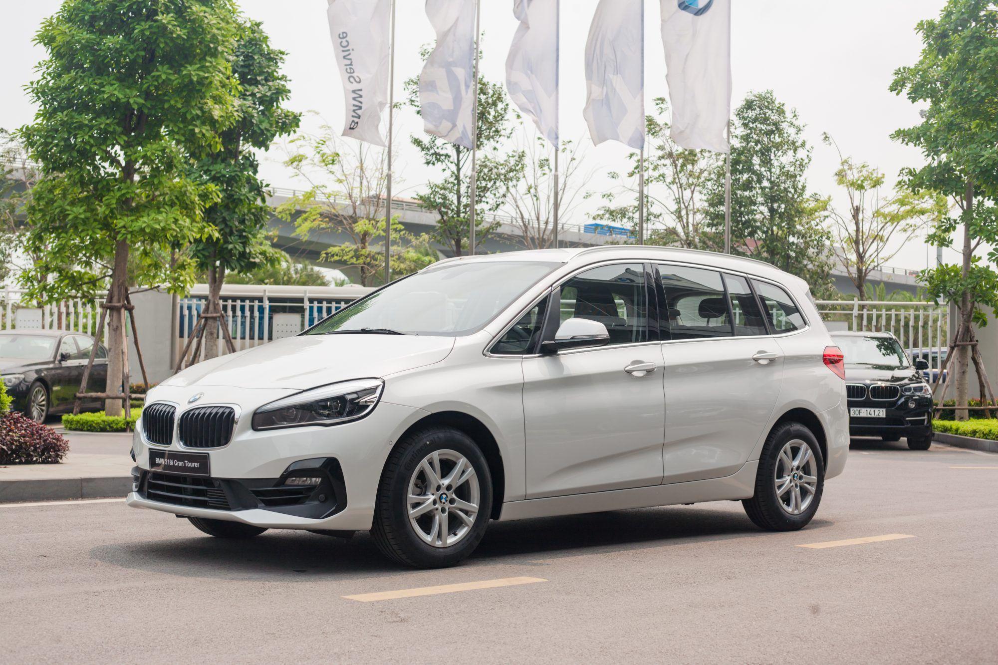 BMW 118i - Đuôi xe gọn gàng