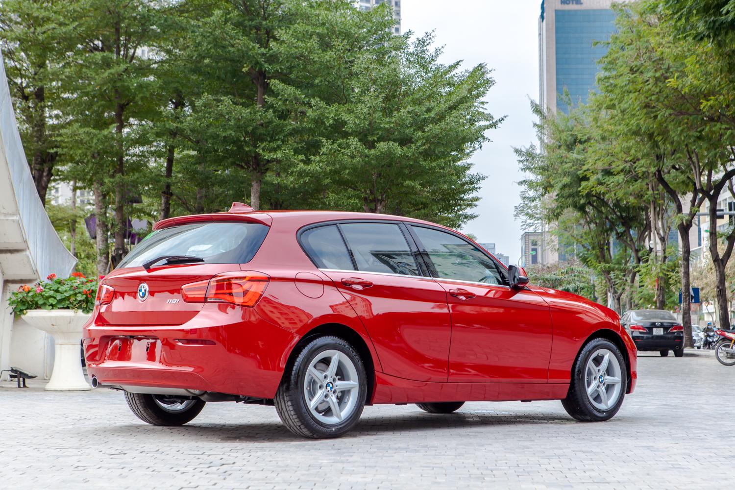 BMW 118i - Mẫu hatchback 5 cửa hạng sang